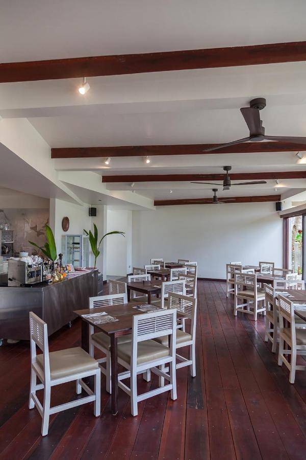 L'Osteria Luxe Beachfront B&B General Luna  Exterior foto